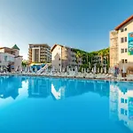 Resort Armas Bella Sun